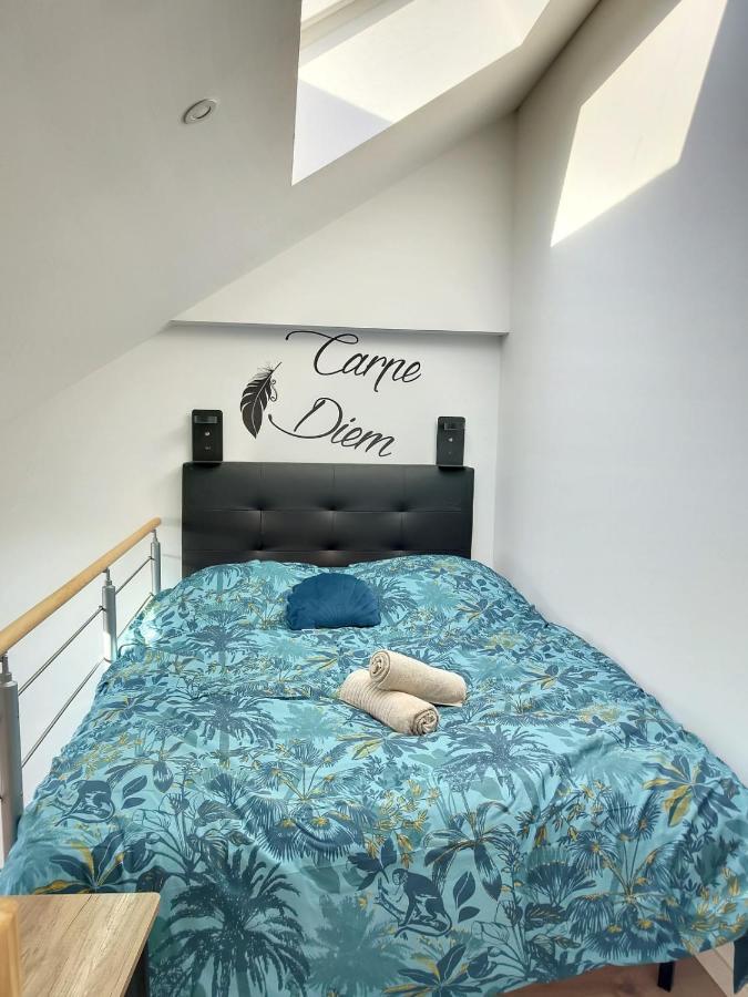 Sublime Appart Renove Duplex Centre Ville 4Pers Wifi Saint-Quentin  Exterior foto