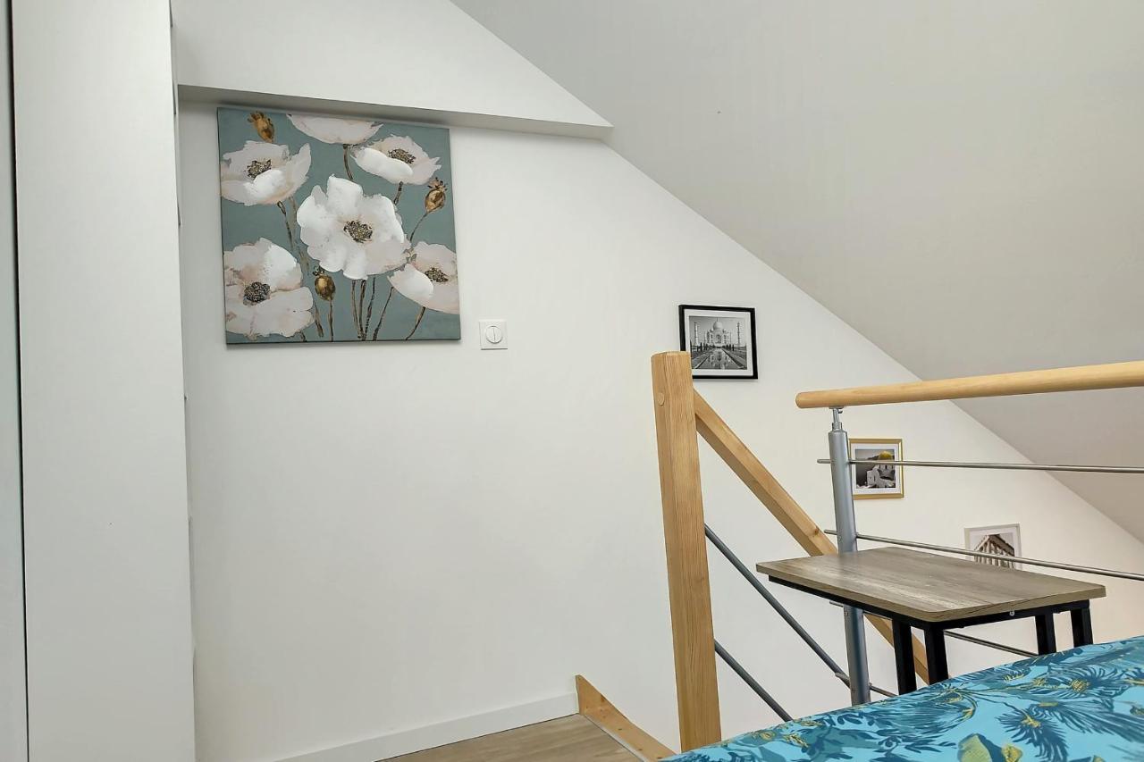 Sublime Appart Renove Duplex Centre Ville 4Pers Wifi Saint-Quentin  Exterior foto